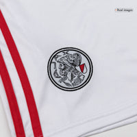 Ajax tilpassede hjemmefotballsett for barn 2025/26