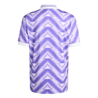 Real Madrid erikoisfutismukipuku 2025/26