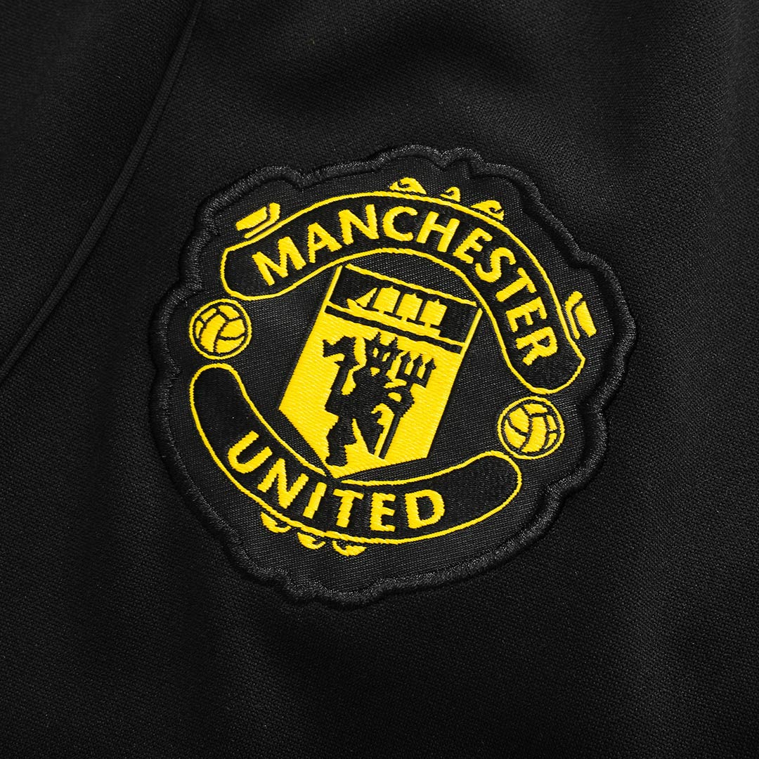 Manchester United 1/4 Zip Tracksuit 2025/26 Svart