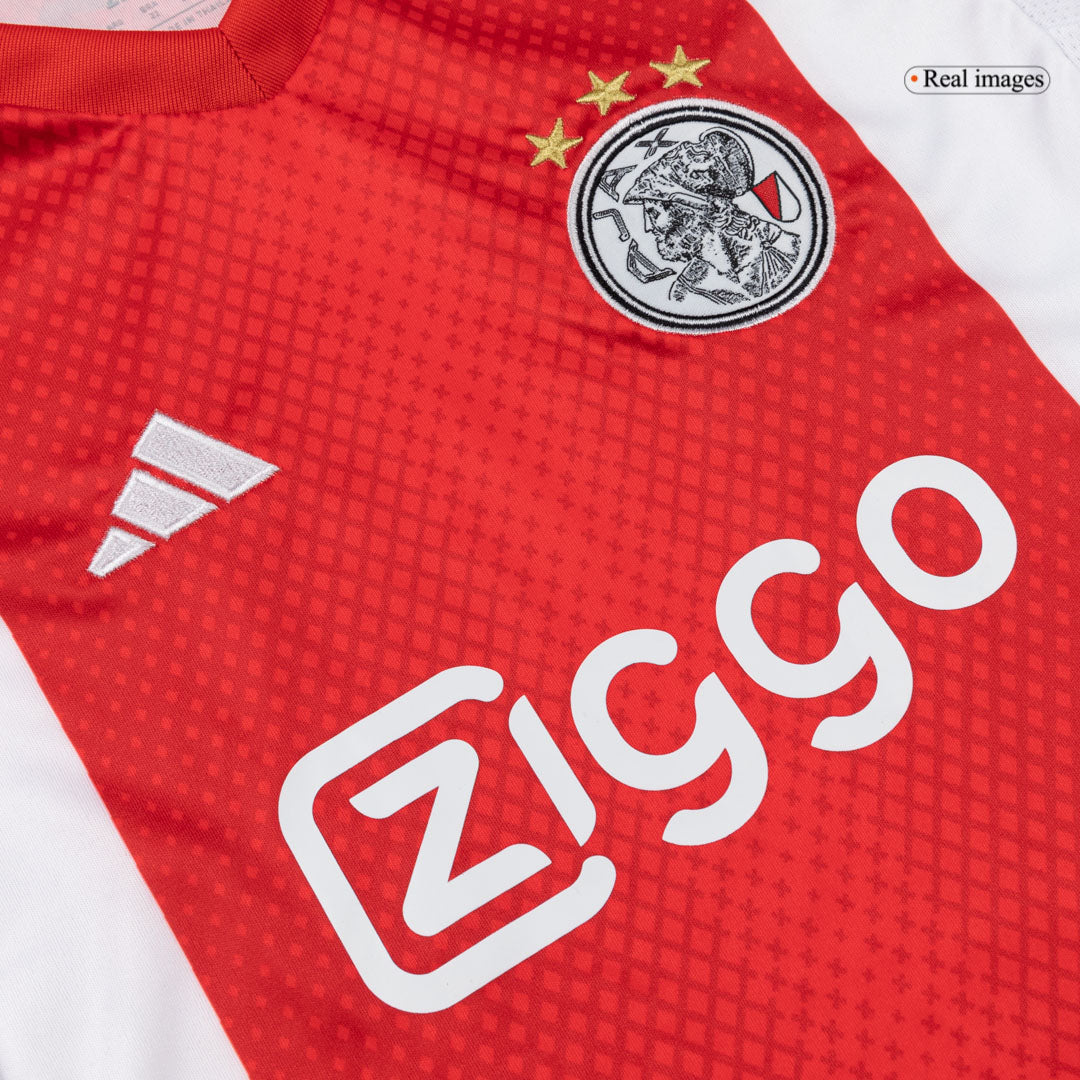 Ajax tilpassede hjemmefotballsett for barn 2025/26