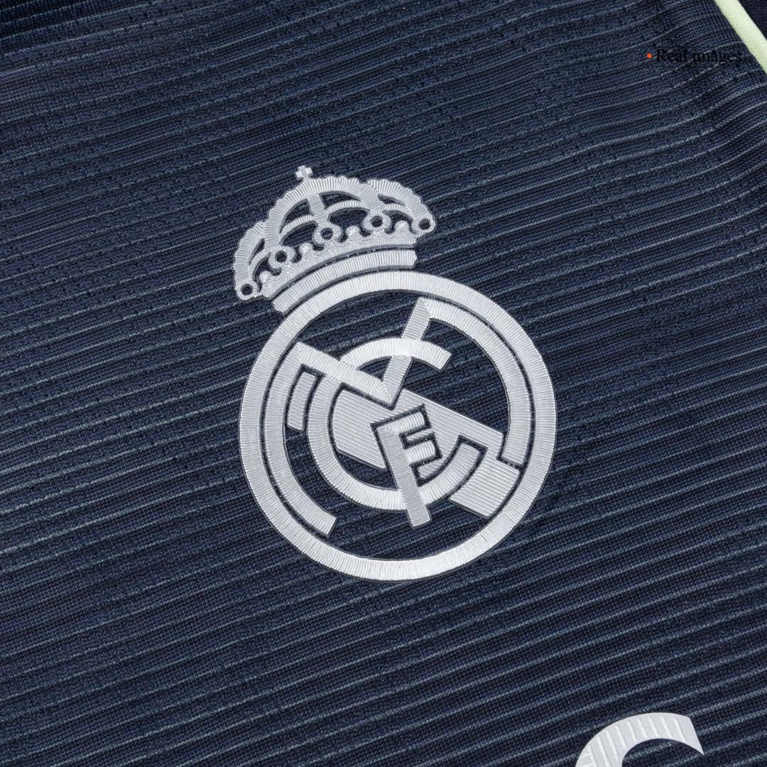 ARDA GüLER #15 Real Madrid Bortespillerversjon Trøye 2025/26